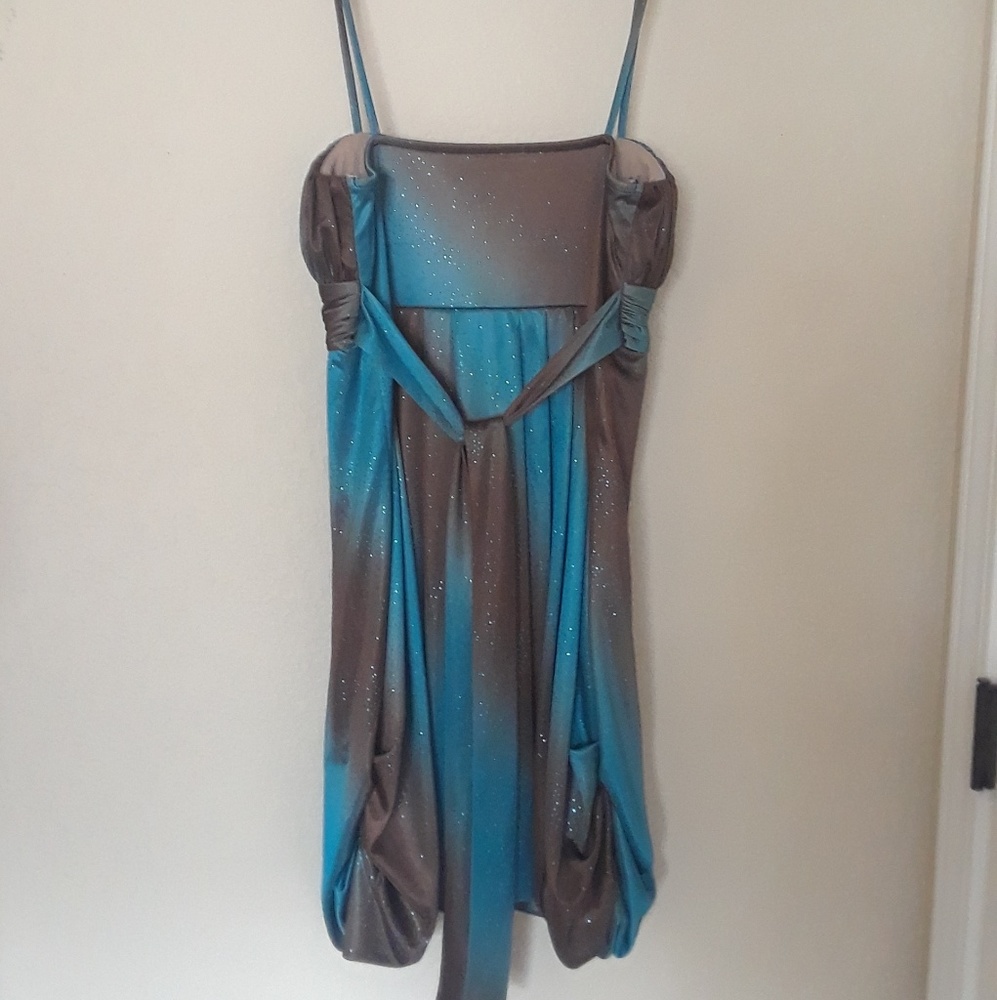 Dress - Picture 2 of 7